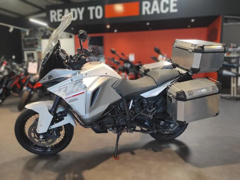 1290 SUPER ADVENTURE