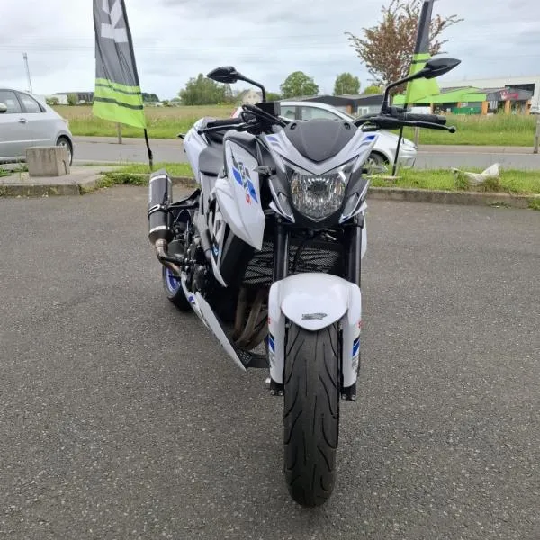 GSXS 750
