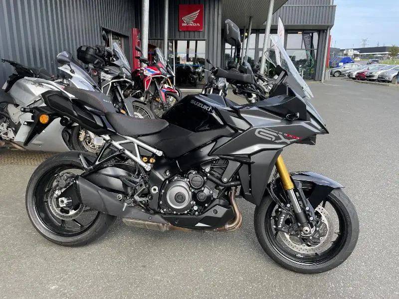 GSXS 1000 GX