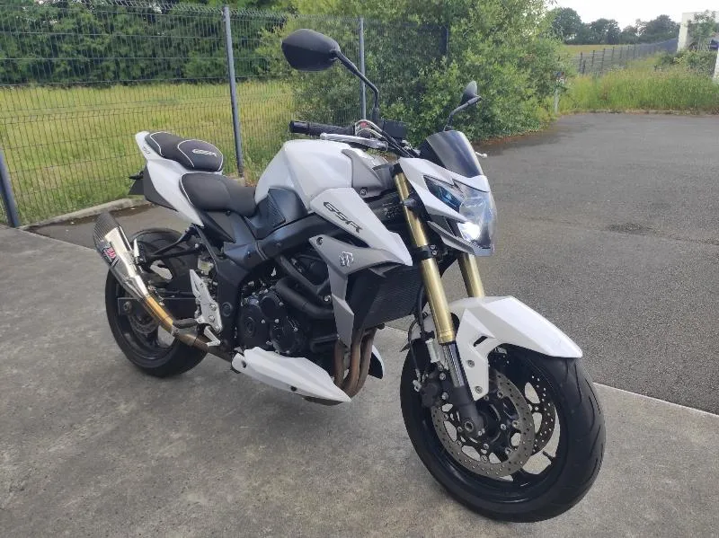GSR 750
