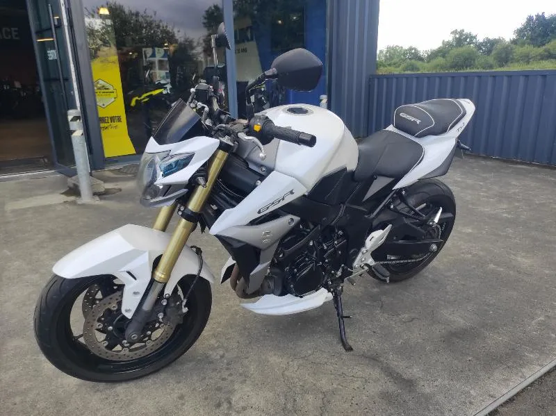 GSR 750