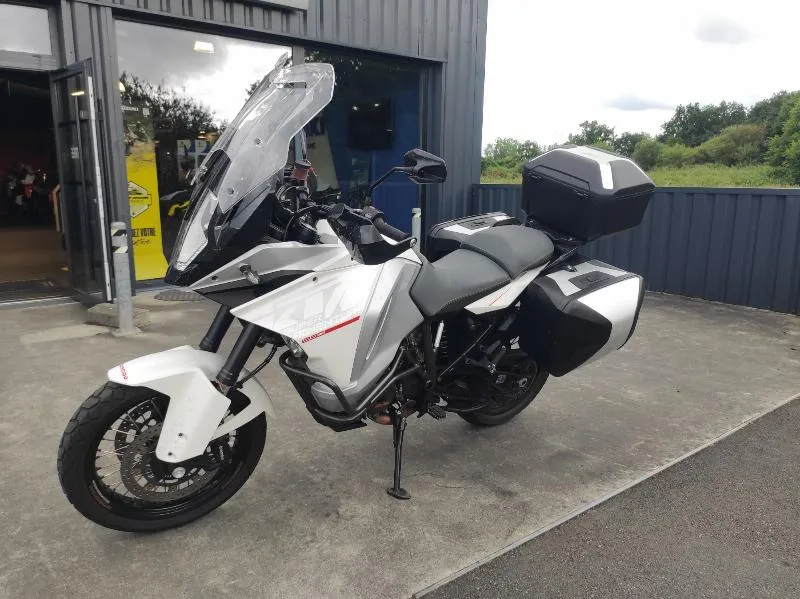 1290 SUPER ADVENTURE