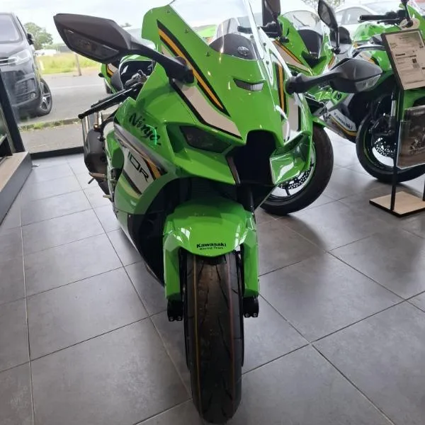 ZX10R