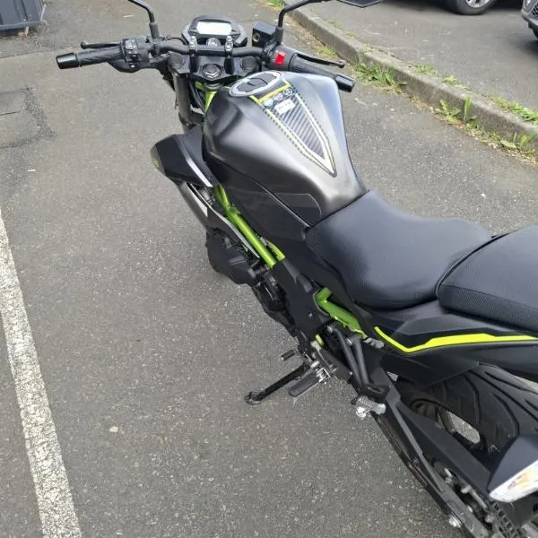 Z125
