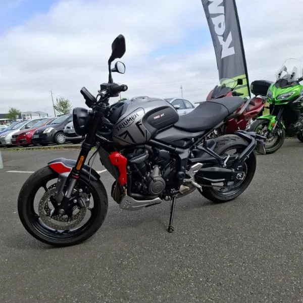 TRIDENT 660