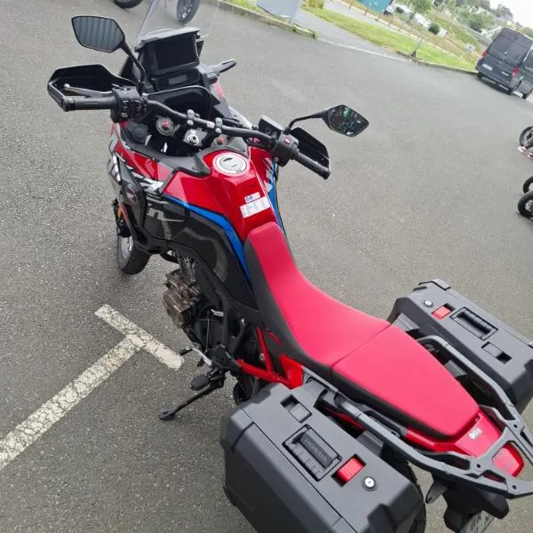 CRF 1000 D AFRICA TWIN