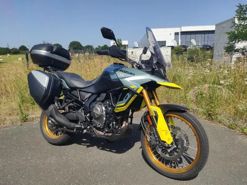 DL VSTROM 800DE