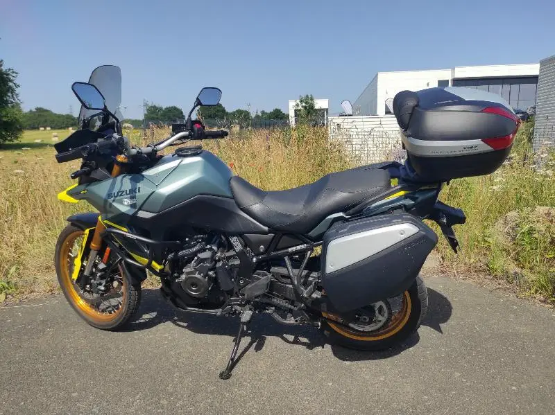 DL VSTROM 800DE