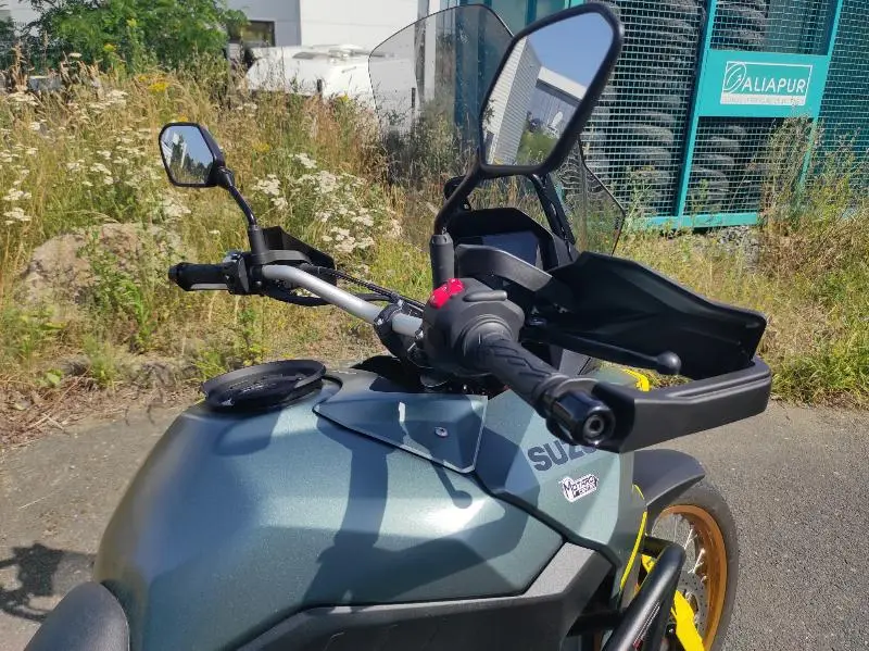 DL VSTROM 800DE