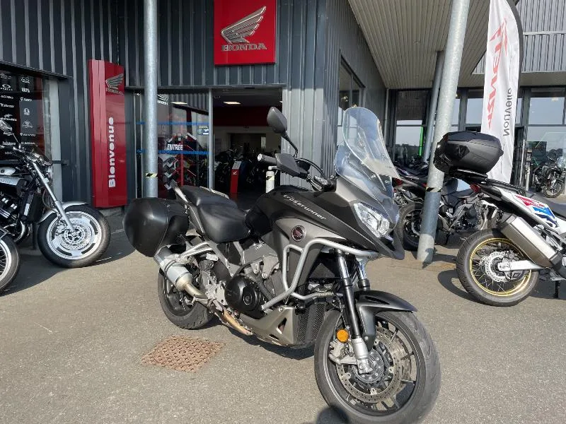 VFR 800 X