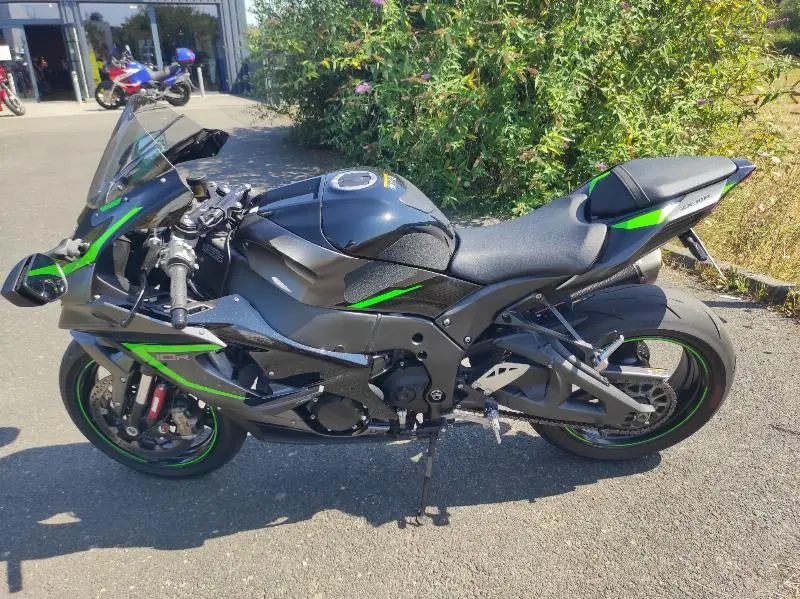 ZX10R
