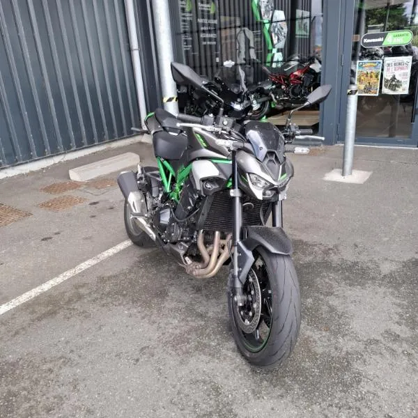 Z 900