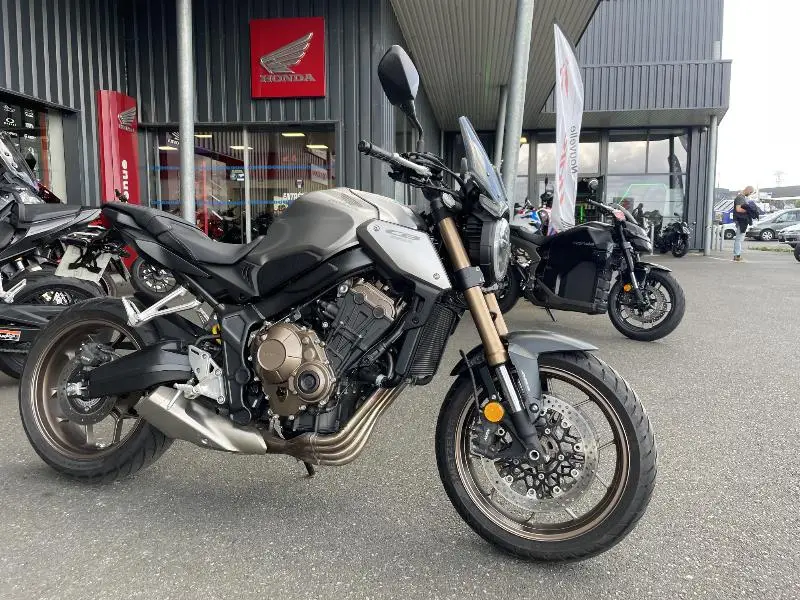 CB650R Neo Sports Café