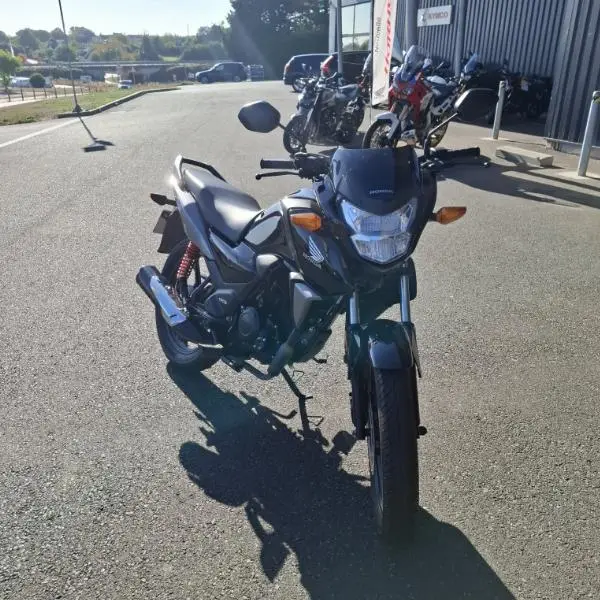CB 125 F