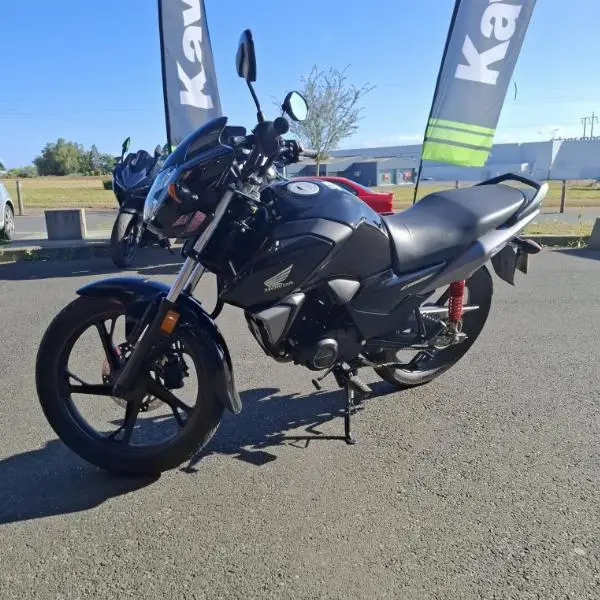 CB 125 F