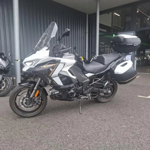 VERSYS 1100 SE GRAND TOURER