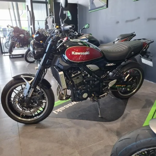 Z 900