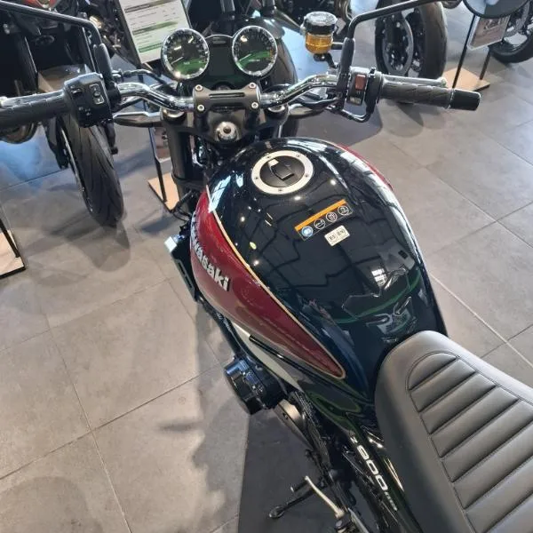 Z 900