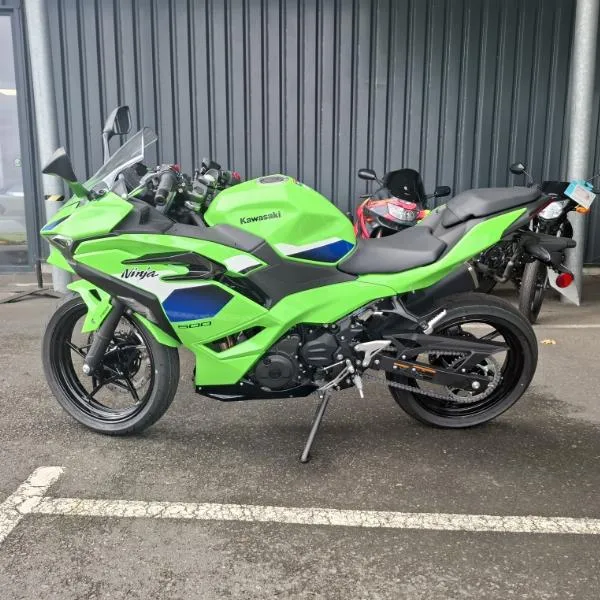 Ninja 500 SE