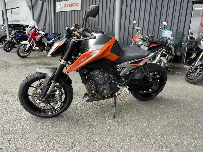 790 DUKE ABS