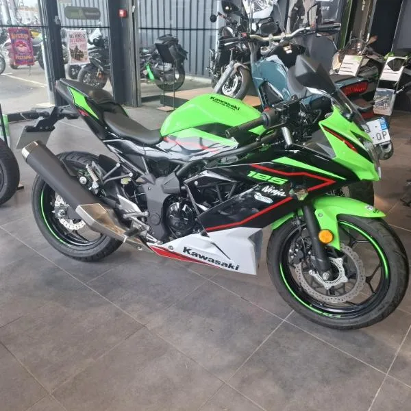 NINJA 125 SE