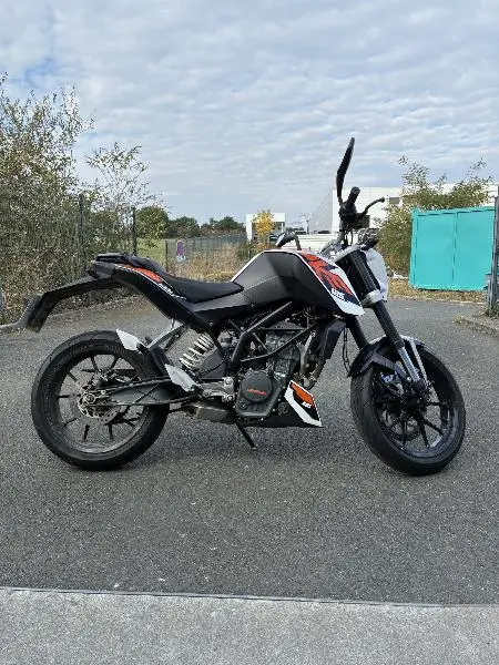 125 DUKE ABS