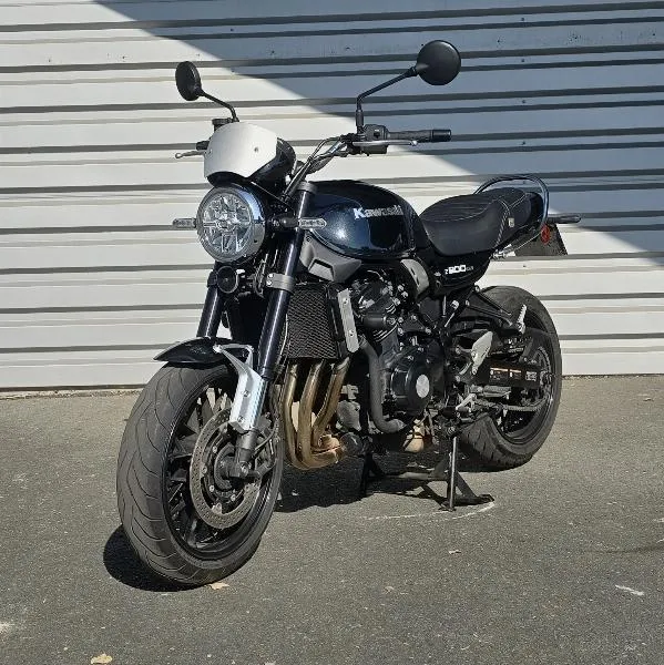 Z 900