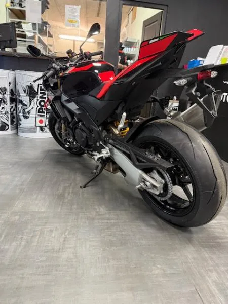 TUONO 1100 V4 FACTORY