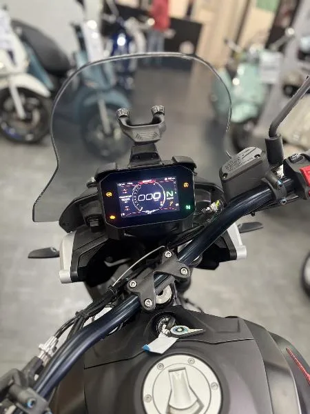 V85 TT STRADA
