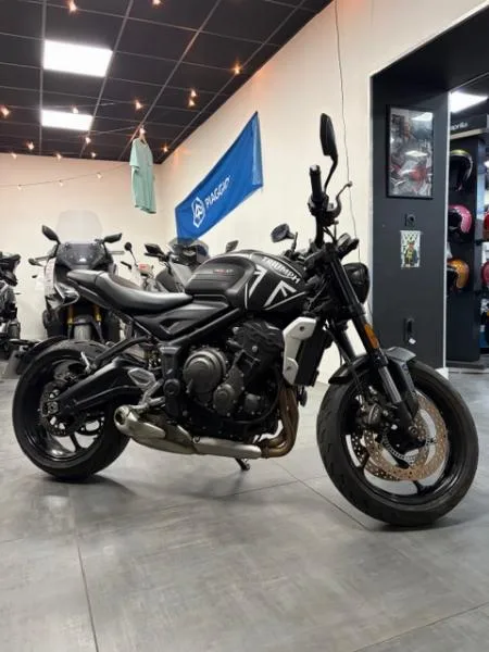 TRIDENT 660
