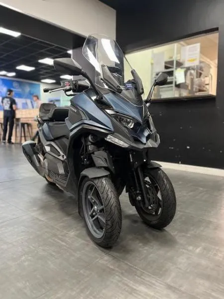CV3 550