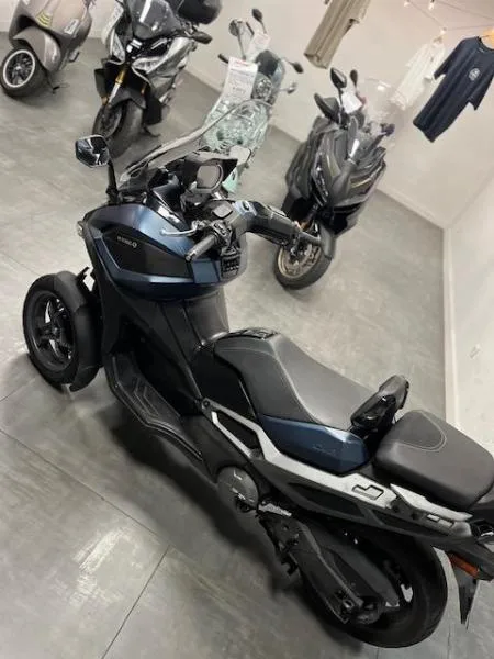 CV3 550