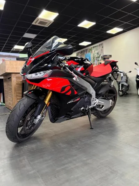 RSV4 1100 FACTORY