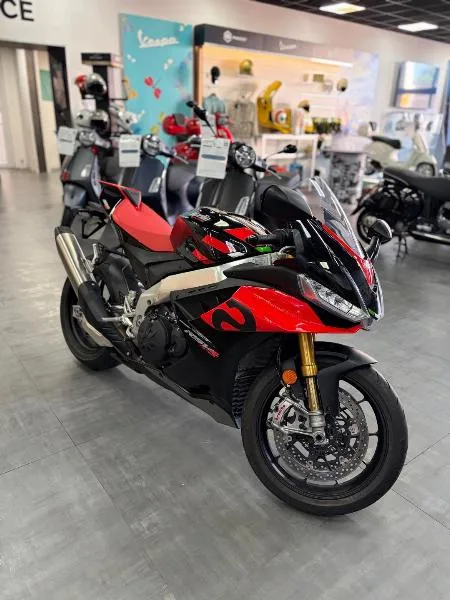 RSV4 1100 FACTORY