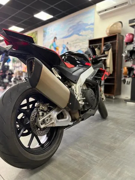 RSV4 1100 FACTORY