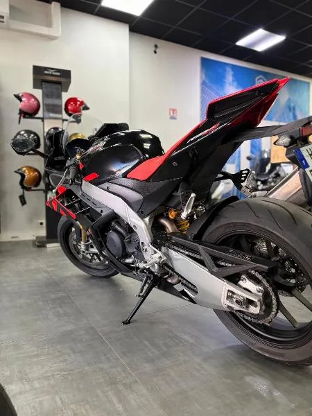 RSV4 1100 FACTORY