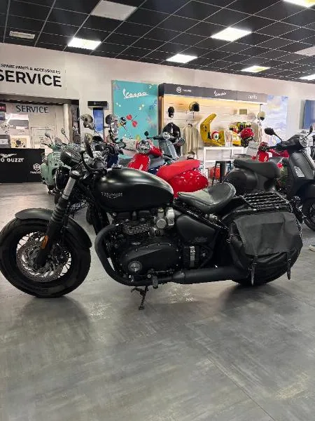 Bonneville Bobber 1200
