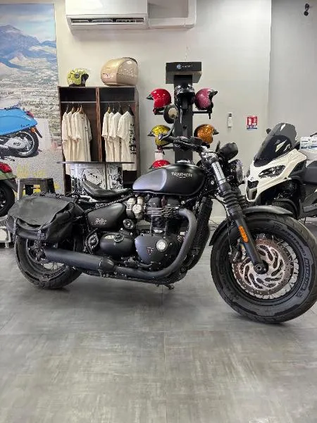 Bonneville Bobber 1200