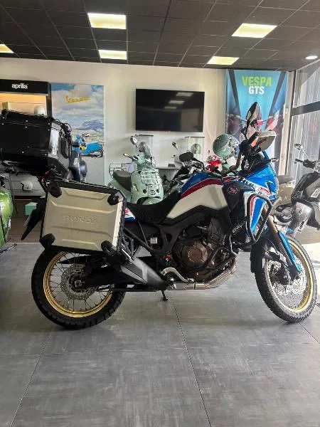 CRF 1000 D AFRICA TWIN