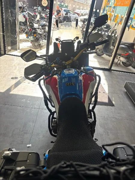 CRF 1000 D AFRICA TWIN