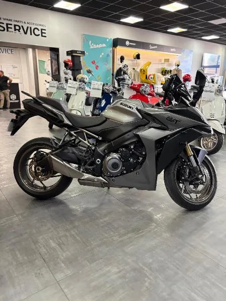 GSXS 1000 GT