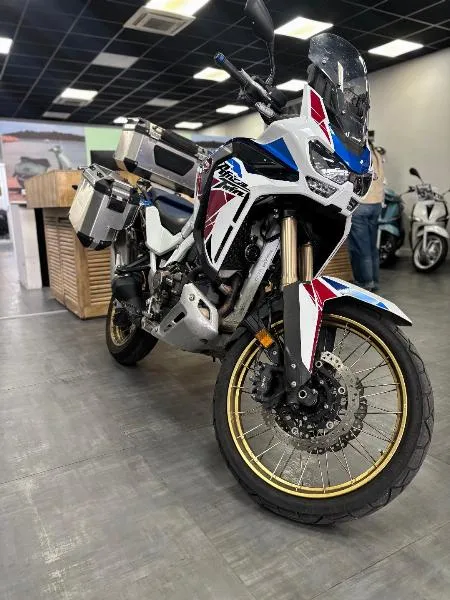 CRF 1100  L AFRICA TWIN
