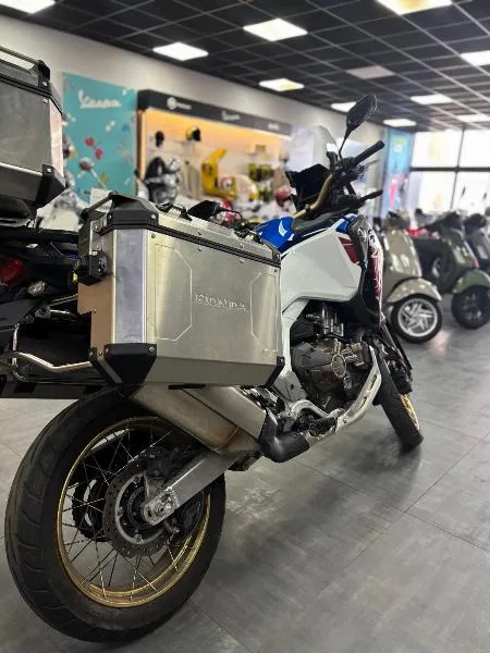 CRF 1100  L AFRICA TWIN
