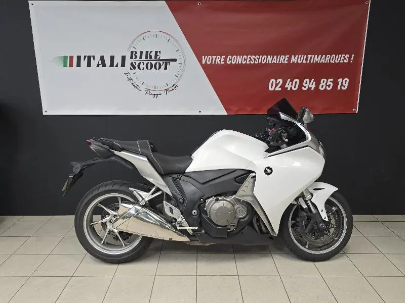 VFR 1200 F 2010