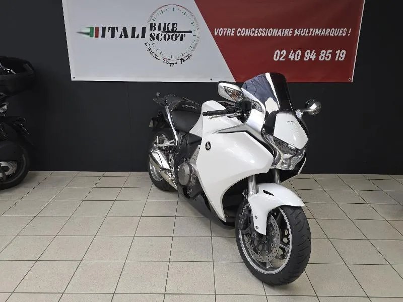 VFR 1200 F