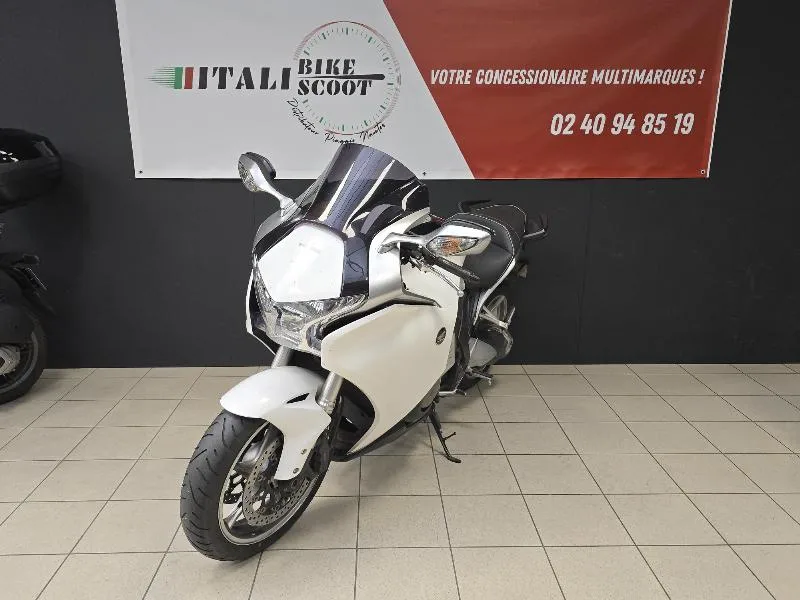 VFR 1200 F