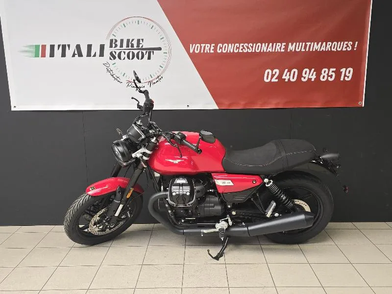 V7 SPORT 850