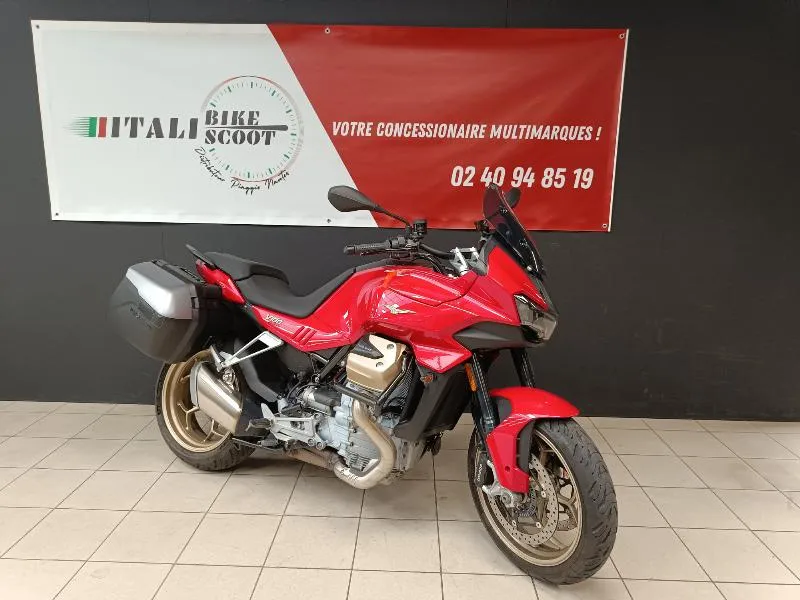 V100  MANDELLO
