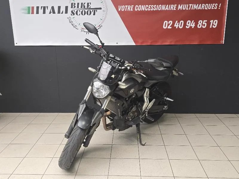 MT07