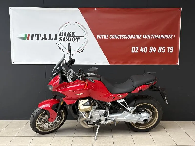 V100  MANDELLO